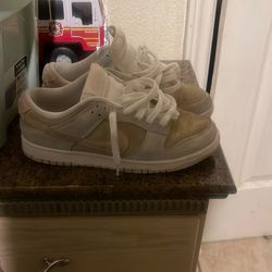 Nike low tops (jordan) dunks