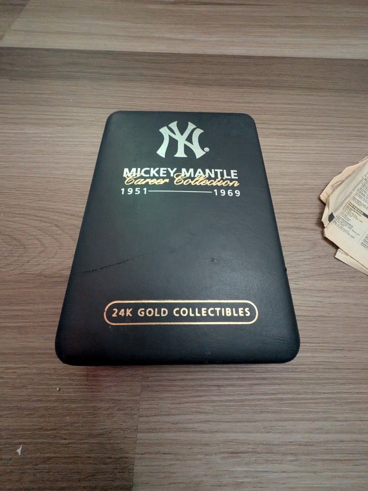 Mickey Mantle Career Collection 24k GOLD Collectibles 1(contact info removed)