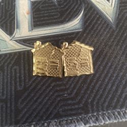 10k TRAP HOUSE Earrings* “THROW A OFFER”*