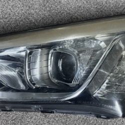 2013 - 2016 HYUNDAI SANTA FE SPORT Headlight 