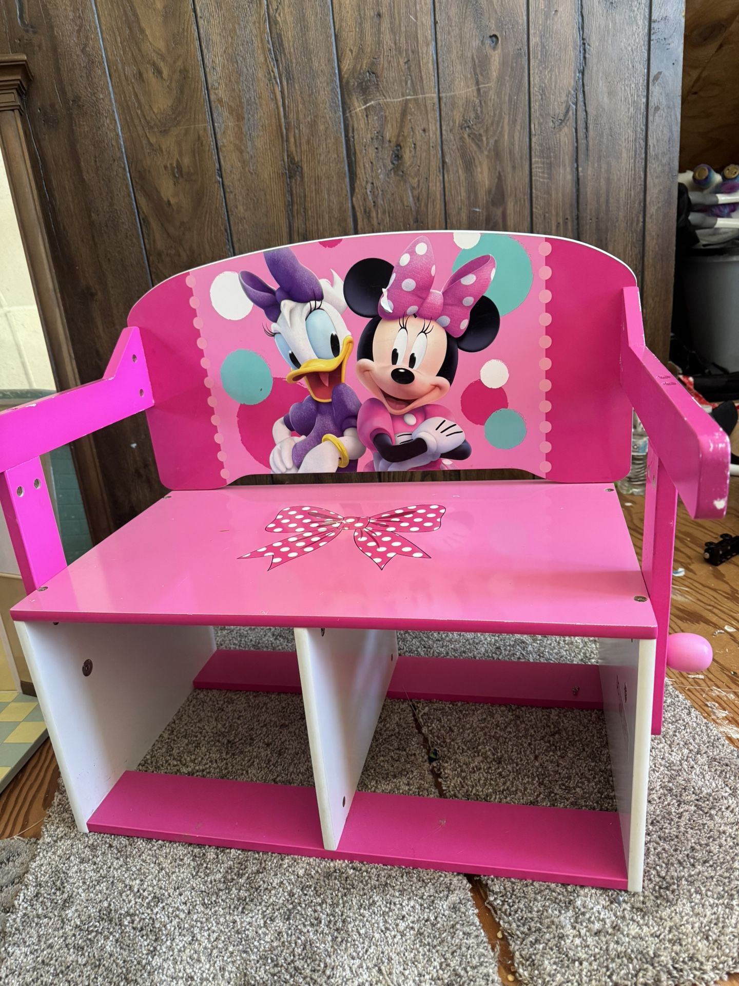 **Disney Minnie Mouse Convertible Activity Bench**