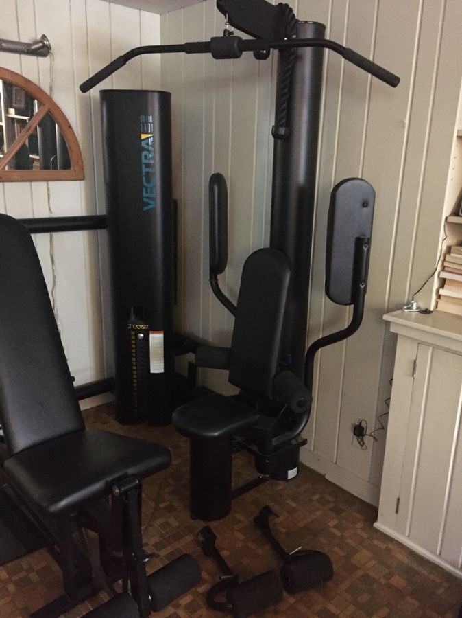 Vectra On-Line 1400 Corner Multi Station Gym