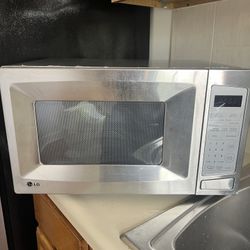 LG microwave