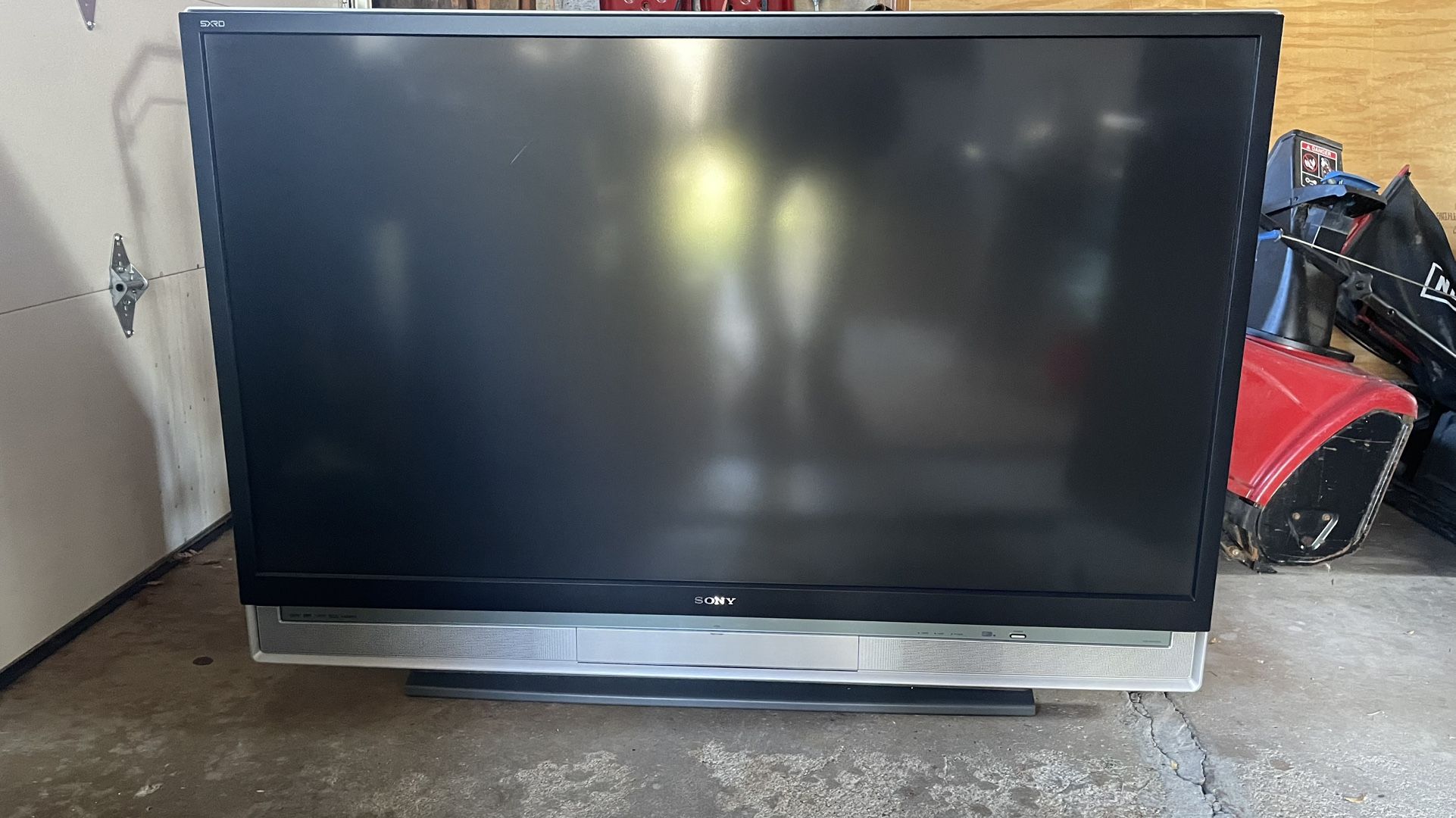 60 In Sony Rear Projection Tv