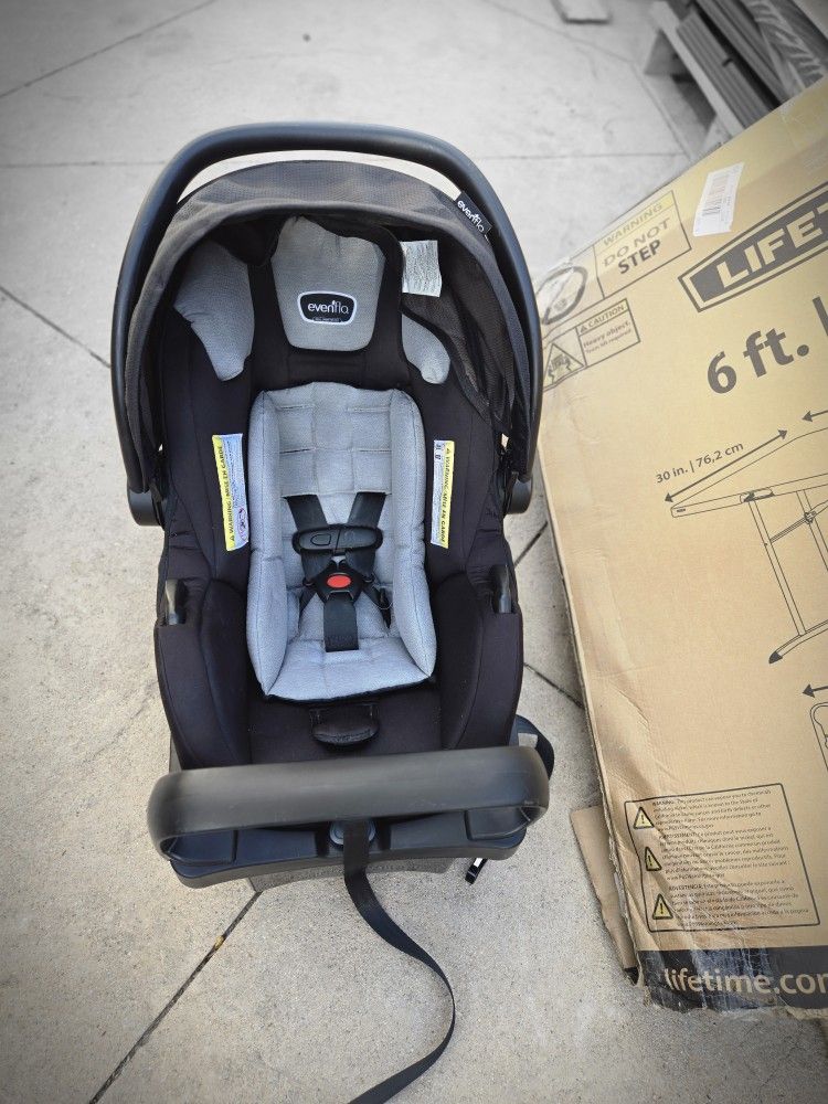 Evenflo Infant Car Seat With Base