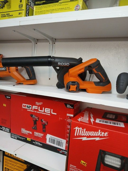 RIDGID New Soplador. Compacto
