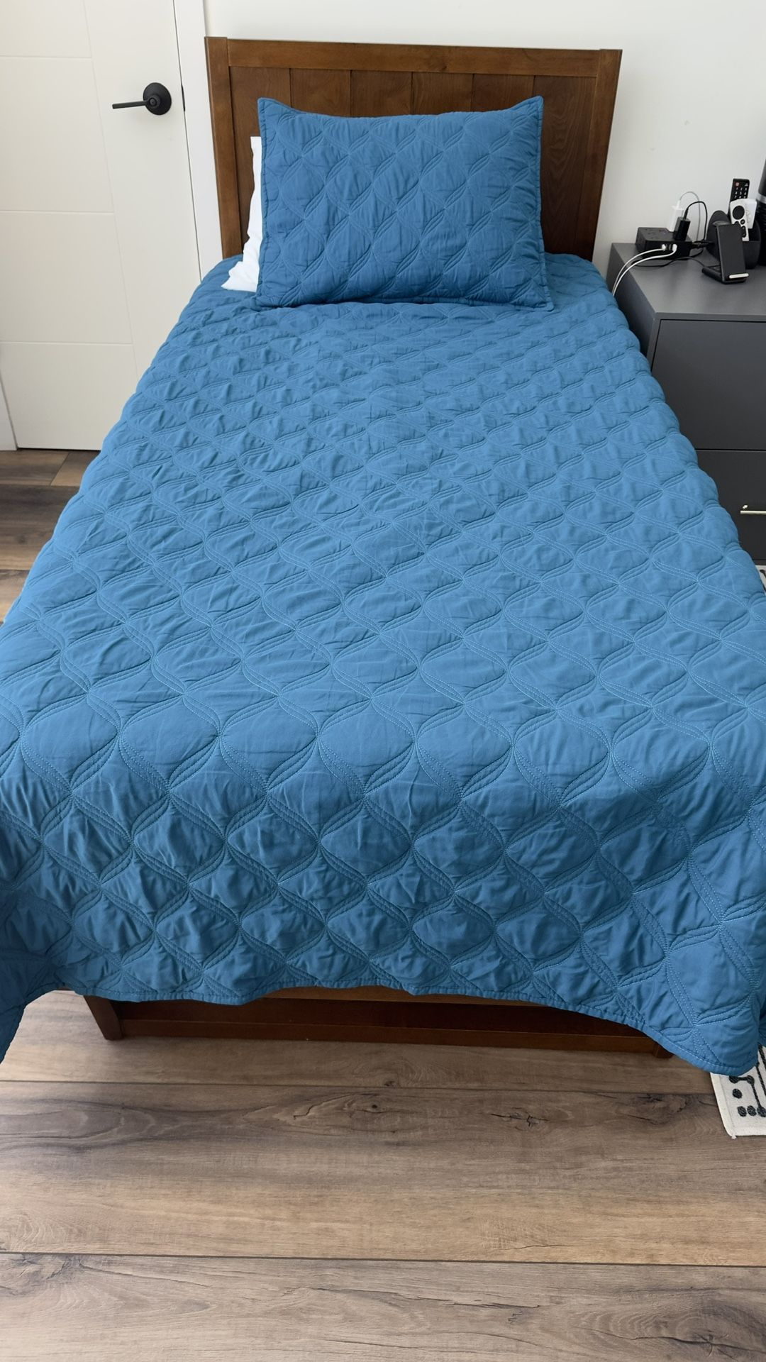 Twin Bed Frame with Mattress 