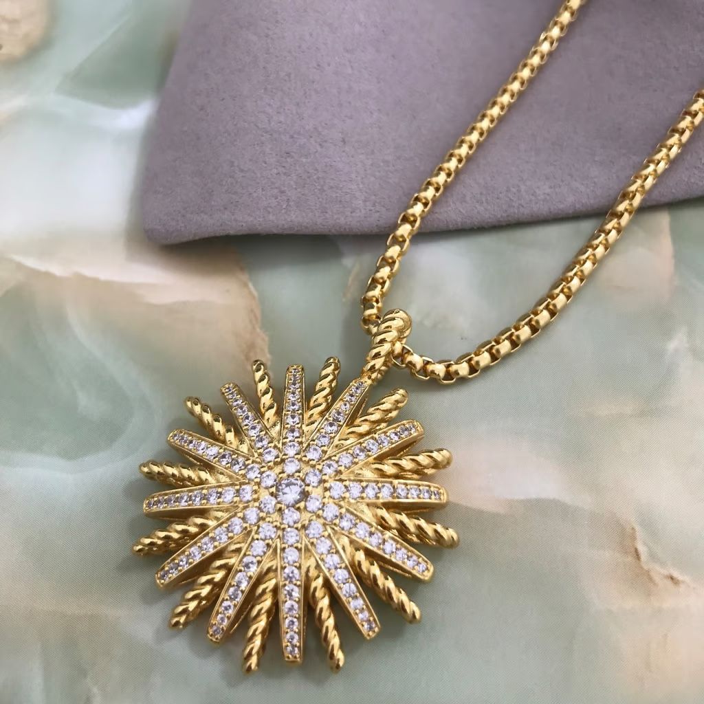 David Yurman Starburst Pendant 18K Yellow Gold with Full Pavé Diamonds