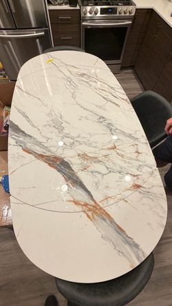 SWIVEL MARBLE EXPANDABLE TABLE