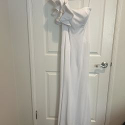 White One-Shoulder Formal Gown with Ruffle Detail