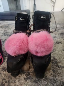 Moxi Skates