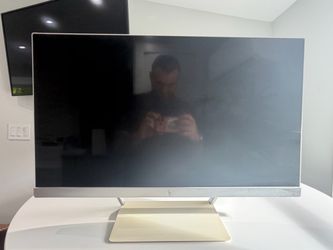 HP 27xw 27-inch monitor