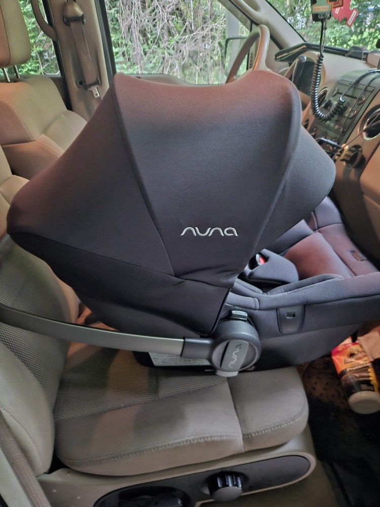 Nunavut! Car Seat