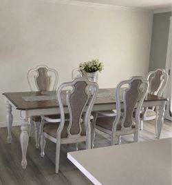 Dinning Table