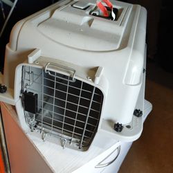Sm-medium Size Pet Carrier