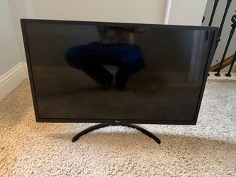LG Flat Screen Monitor with Stand
