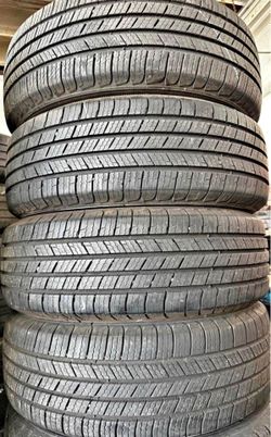 195/65/15 Michelin Selling a set of 4 tires in excellent condition 🫡