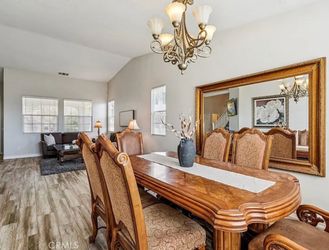Solid Wood Dining Table Set – Elegant & Sturdy