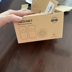 TECKNET Motion Sensor Doorbell – Wireless Door Chime with PIR Motion Detector 