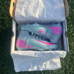 Size 9.5 - Nike Zoom Superfly 10 Elite FG Prism Pack soccer cleats new 