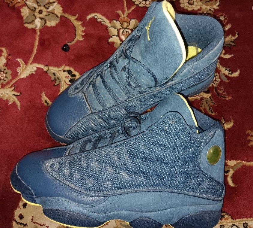 Micheal Jordan 13 Retro Shoe Size 9.5 Men