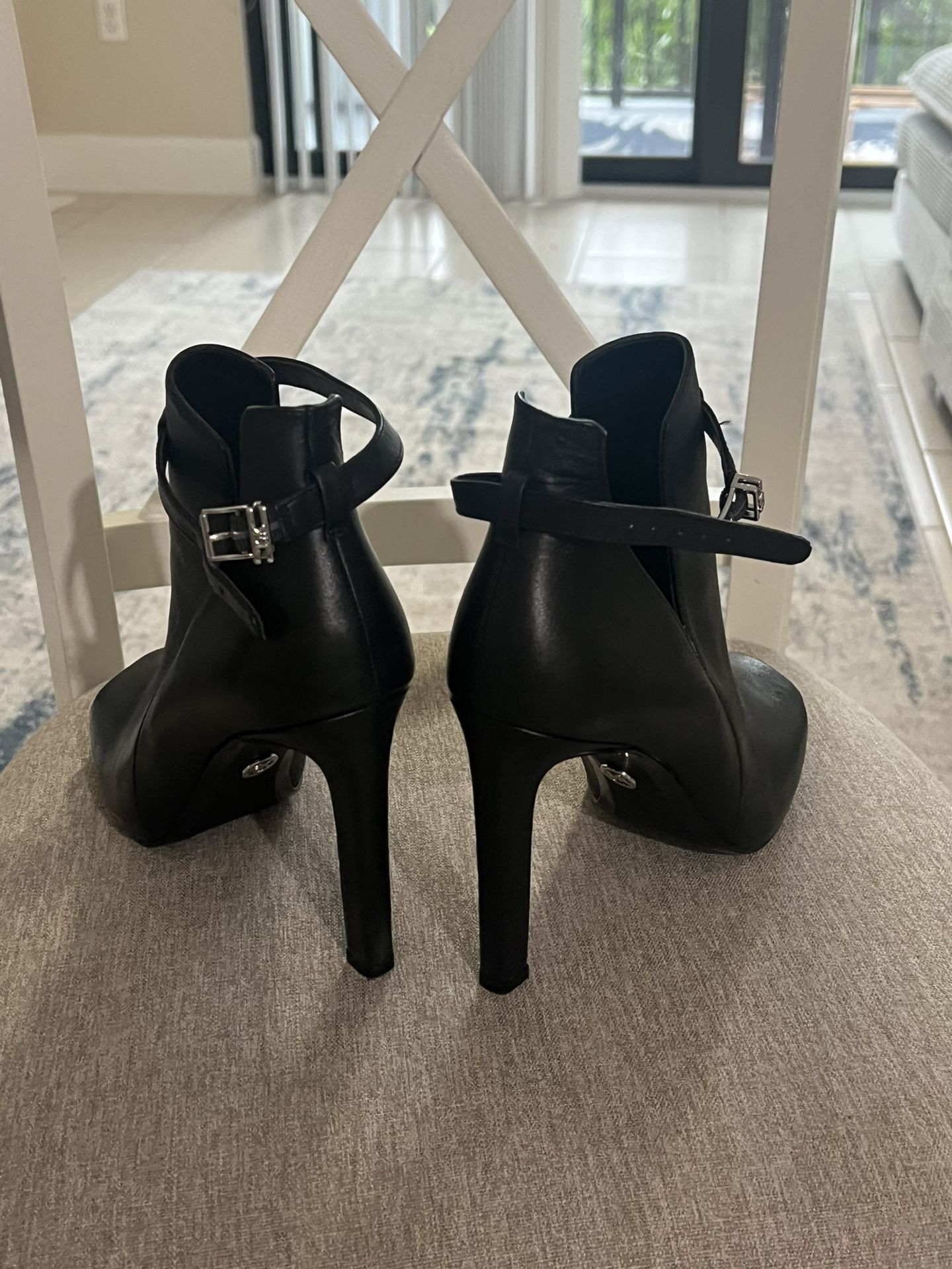 MK Heels