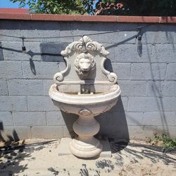 Lion Fountain 