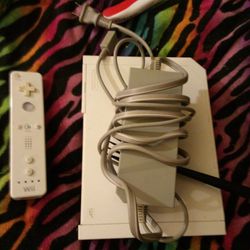 Wii With 7 Games Controller And Sensor 