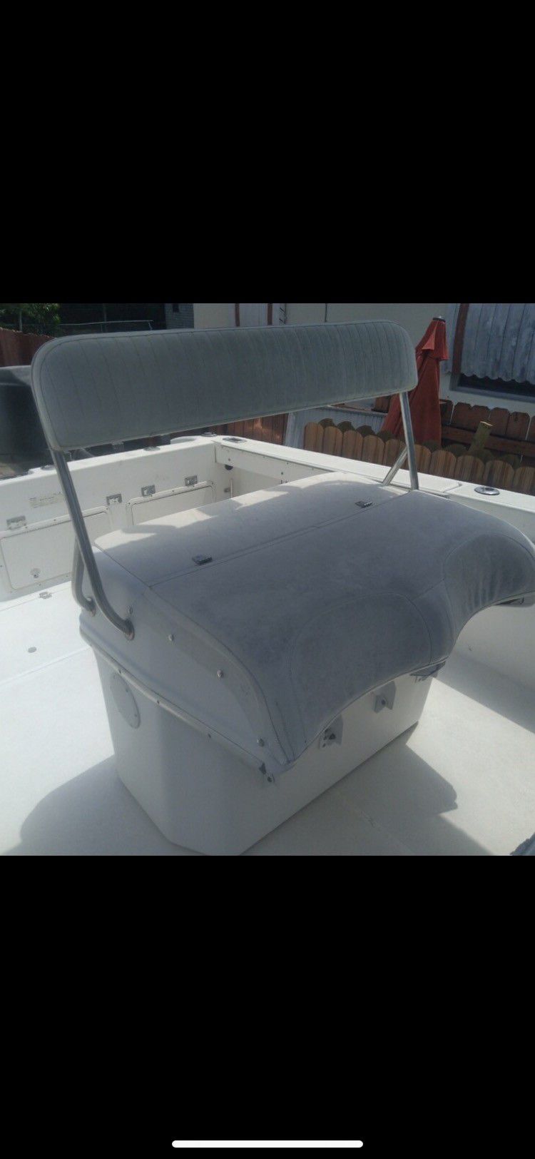 Photo Center Console Off 29 Ft Boat With Live Bait Well Needs Cushion. 425.00