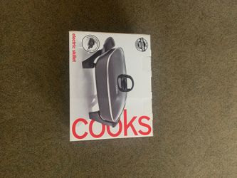 Electric skillet