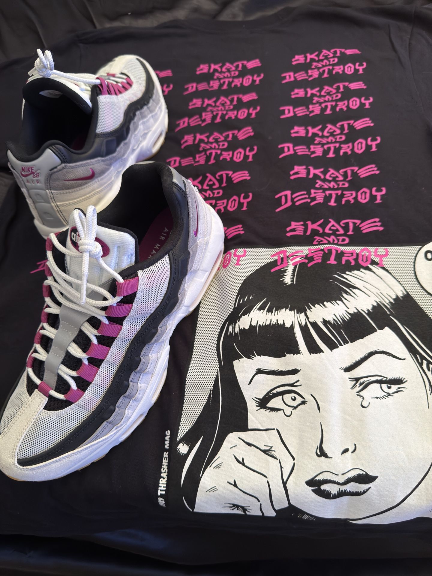 Supreme trasher Tee Size L