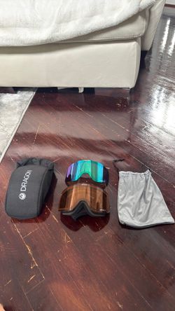 Dragon snowboarding goggles