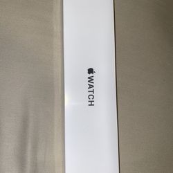 Brand New in Plastic Apple Watch SE Gold Aluminum 40MM
