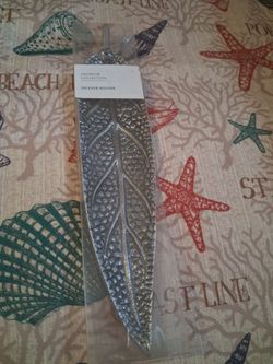 Silver color leaf incense holder