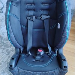 Evenflo Toddlers Car Seat 