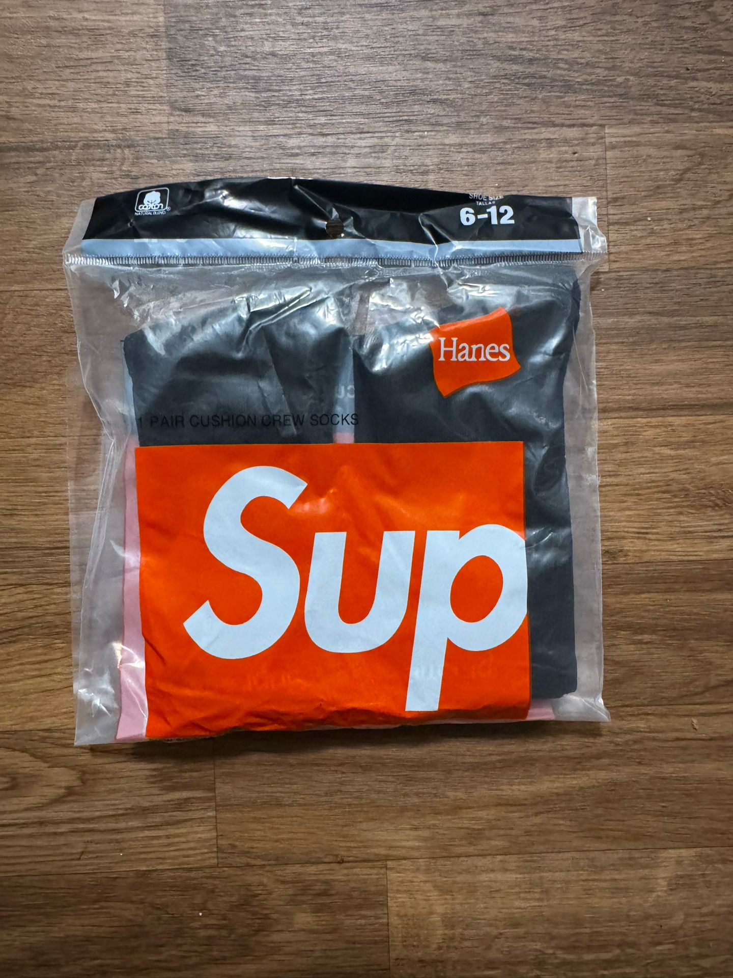 Supreme Socks