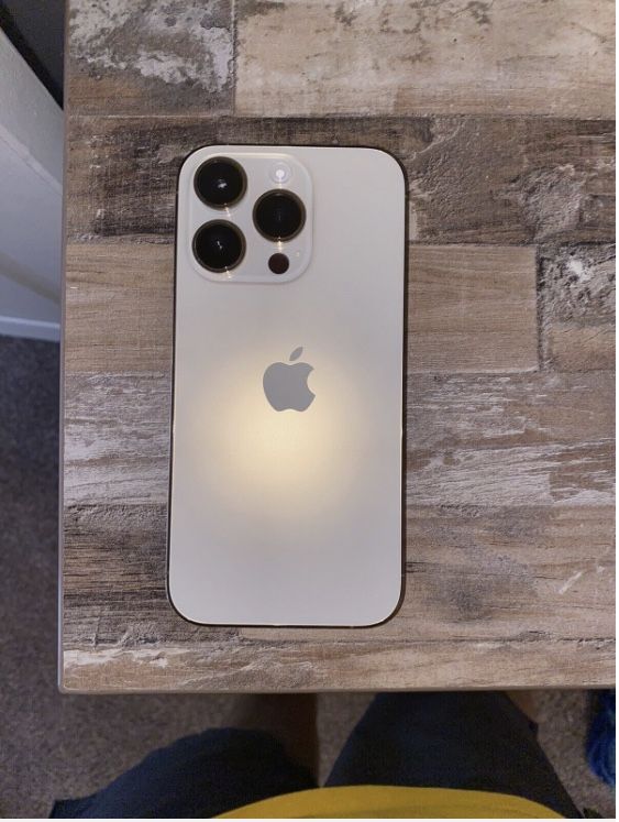 I Phone 14