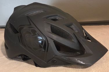 Troy Lee Designs A1 MTB Bike Helmet M/L 57-59cm Matte Black Trail XC Enduro