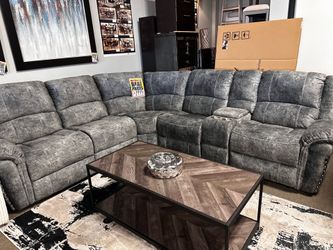 Stunning reclining sectional! $1899 🛋️✨