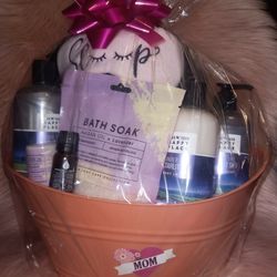 Mother's Day Gift Basket New 