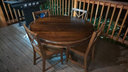 Round Wood Dining Table with 4 Chairs