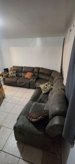 Reclining Sectional