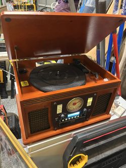 Victrola - Aviator Signature Bluetooth 8-in-1 Record Player - Mahogany -