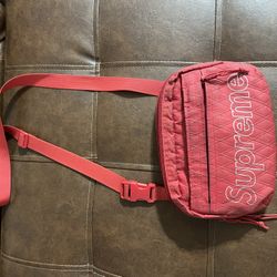 Supreme shoulder bag