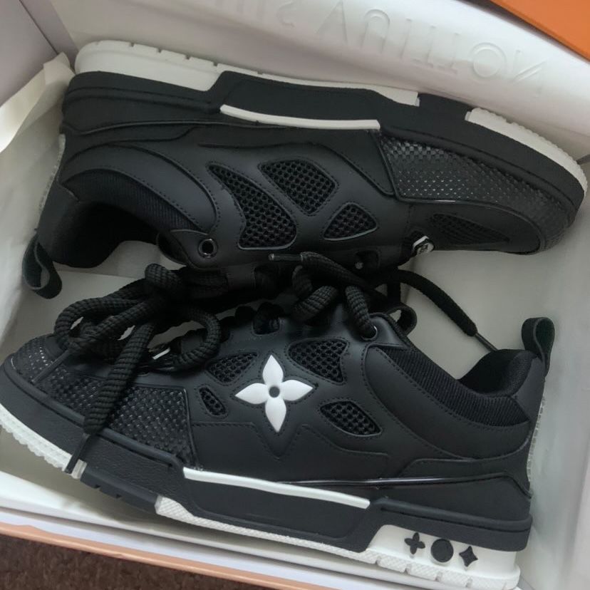 LV Trail Sneaker for Sale in Pearland, TX - OfferUp