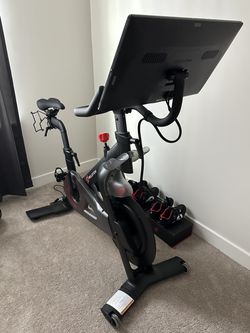 2019 Peloton Bike 3rd Gen - Very Good - Pflugerville