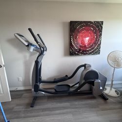 Life Fitness Whisper Stride 