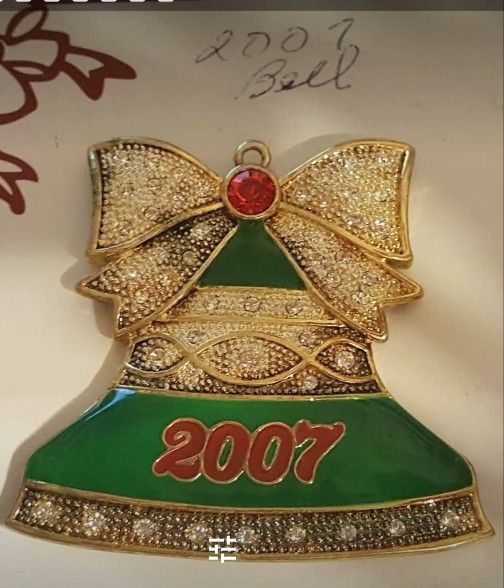 Merry Christmas 2007 Bell Ornament. To Remember A Special Date Or Loved One. Green Decorated In Gold