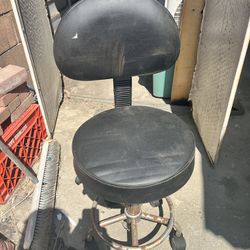 Rolling Garage Or Workbench Chair