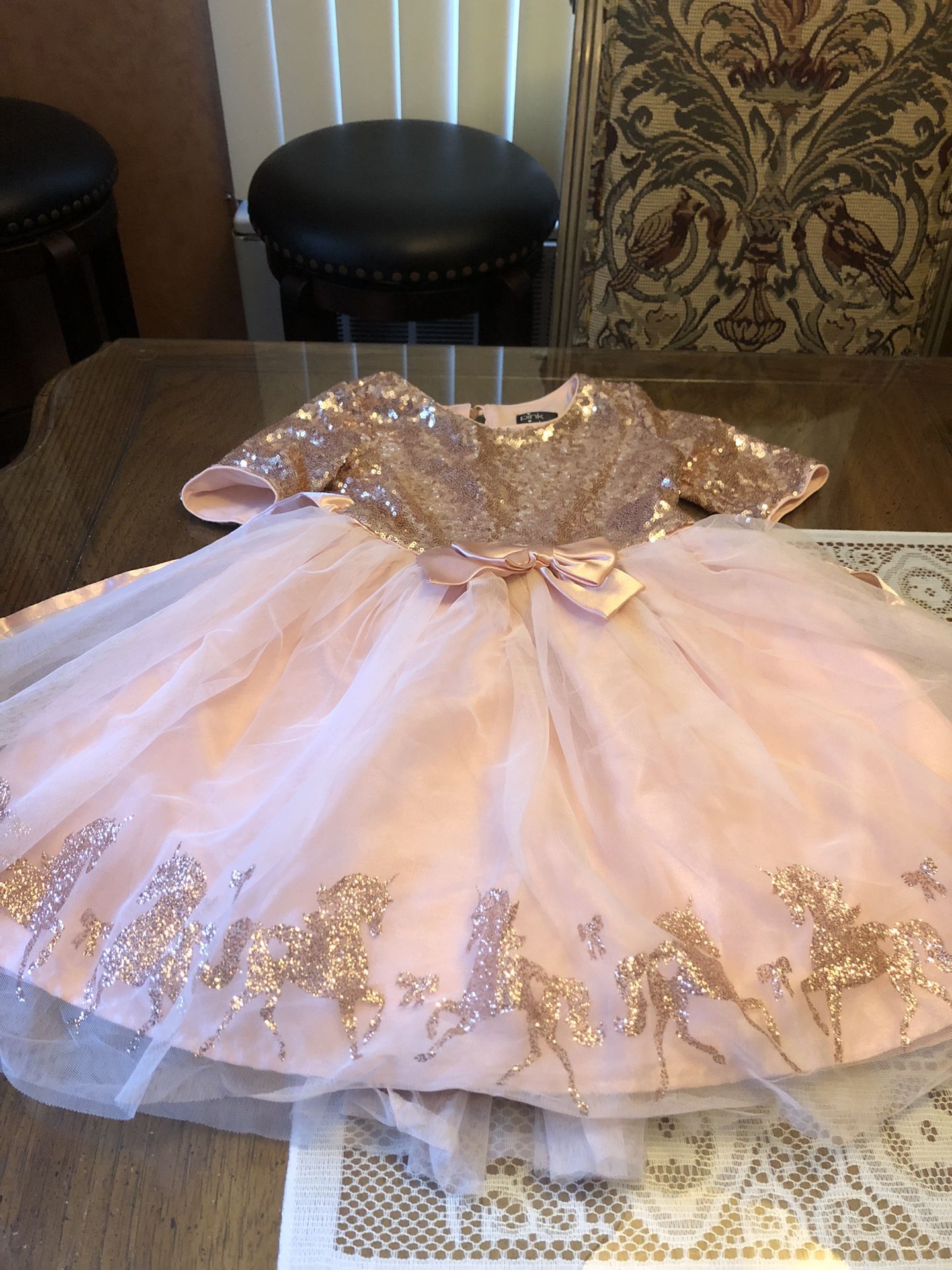 Girls Size 6 Worn Once Party Dress